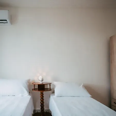 Casa V M * Leverano