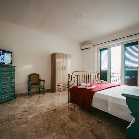 Casa V M Holiday home Leverano